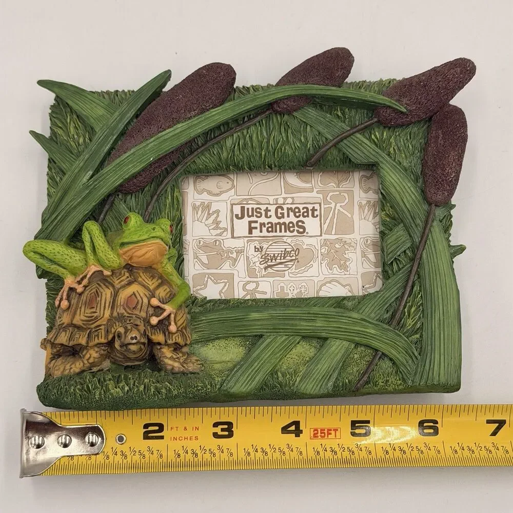 Vintage 2000 SWIBCO Frog Turtle Cattails 3D Resin Picture Frame 3x2